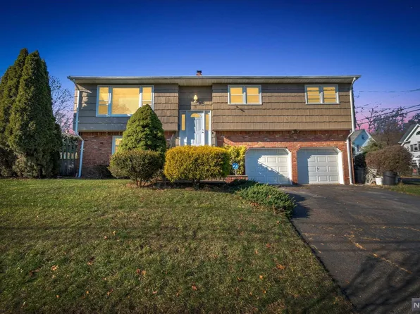 6 Al Lyn Ct, Haledon, NJ 07508