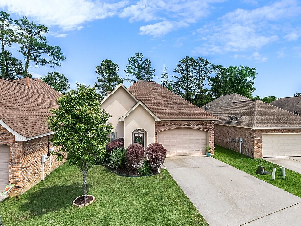 1st image of 119 Mirabeau Pl