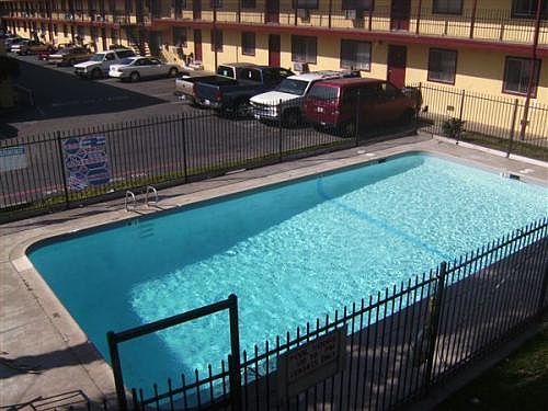 2nd image of 7006 East Pkwy APT 10