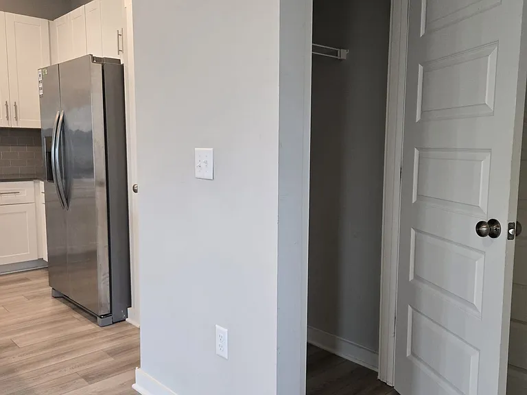 326 Lydia Dr — Photo 34
