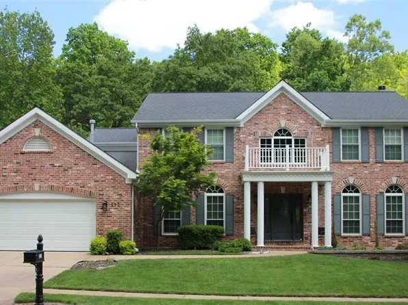 512 Terrington Dr, Ballwin, MO 63021