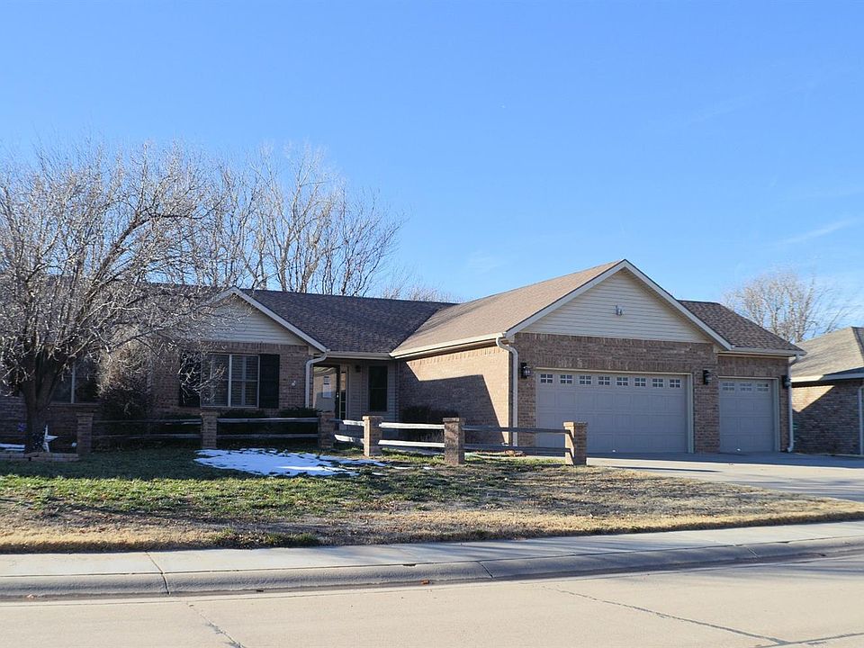 1st image of 2480 Lilac Dr