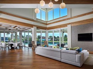 304 Neapolitan Way, Naples, FL 34103