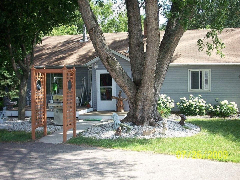 1st image of 10532 Otchipwe Ave N