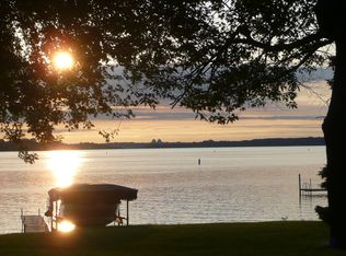 1937 Beach Ln, WAYZATA, MN 55391