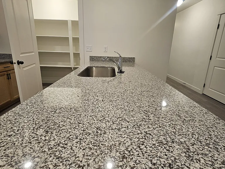 895 E Antelope Dr — Photo 9
