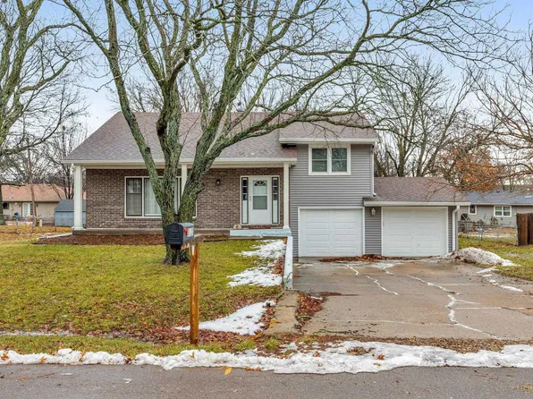 3130 SE Downing Dr, Topeka, KS 66605