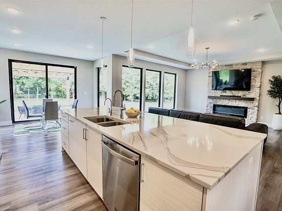 4th image of 14617 Brookview Dr