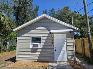 6201 N 38th St #1/2, Tampa, FL 33610