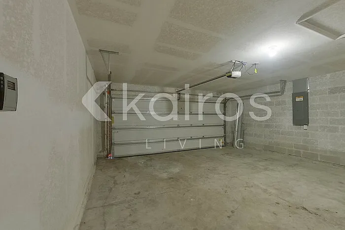 4204 E 5th St — Photo 24