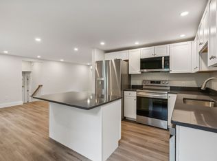 1393 Portland Rd #B, Kennebunkport, ME 04046