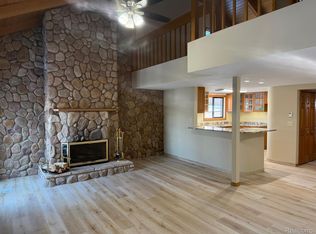 35451 Heritage Ln, Farmington, MI 48335
