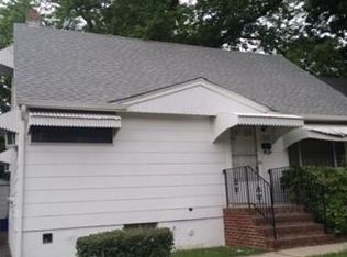 208 Ernston Rd, Parlin, NJ 08859