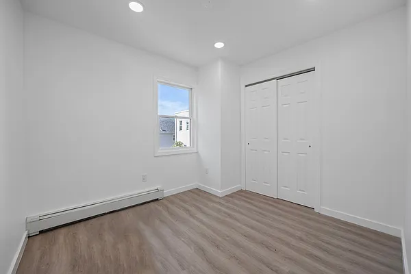 Sold by RE MAX Team | media 22