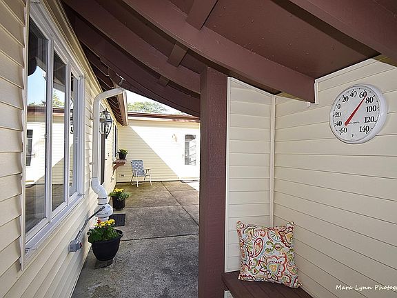 2nd image of 26 Garden Dr