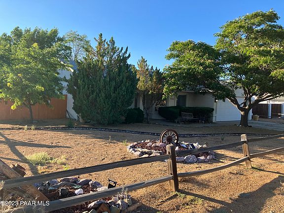 2nd image of 9300 E Manzanita Cir