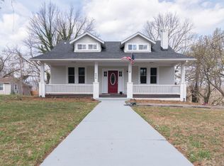 606 Blue Ridge Ave, Bedford, VA 24523