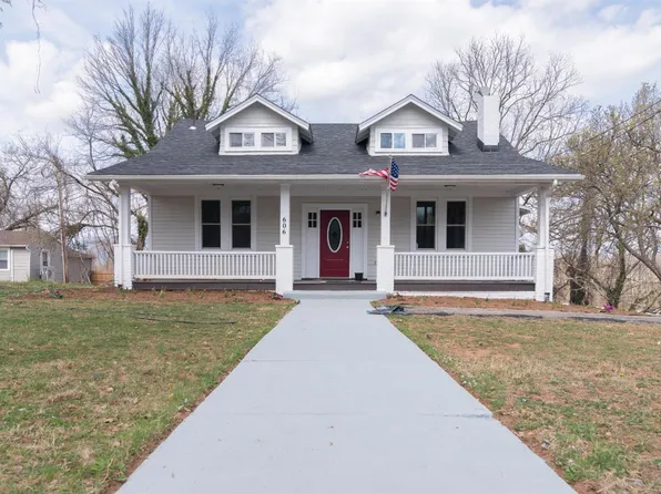 606 Blue Ridge Ave, Bedford, VA 24523