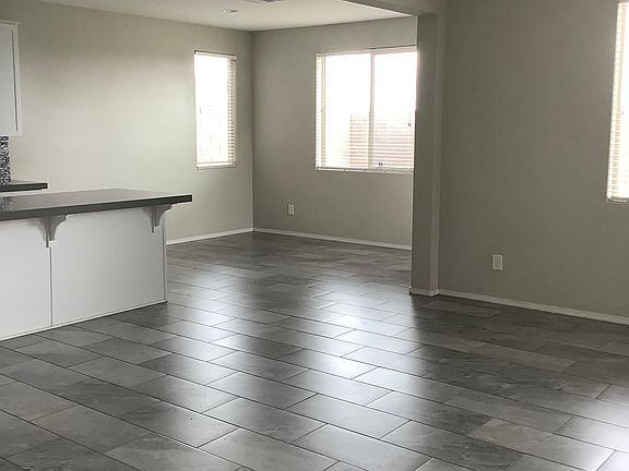 5th image of 5880 Sleepy Willow St