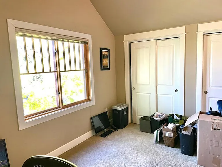 535 Florida Ave — Photo 17