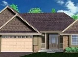 N43W22674 Bridge St, Pewaukee, WI 53072