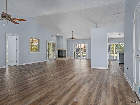 4th image of 5146 S Riverside Dr