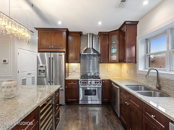 5th image of 2849 N Ashland Ave #3N