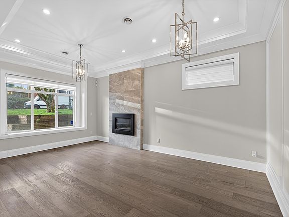 5th image of 824 Chestnut St