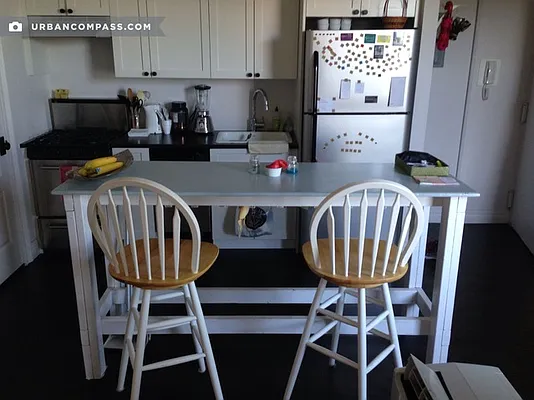 Rented by Compass | media 23