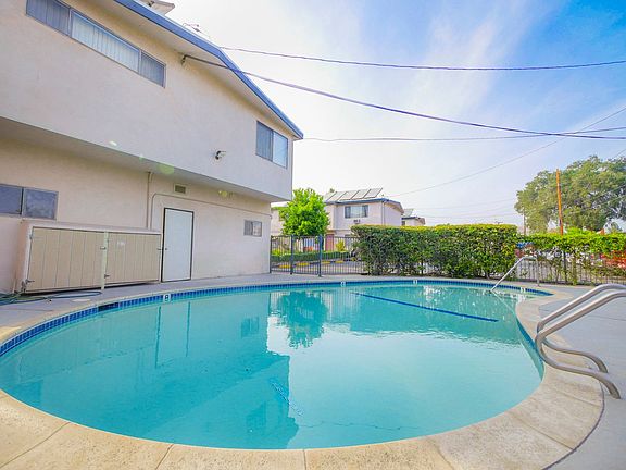 3rd image of 6944-6954 Coldwater Canyon Ave #5250-4