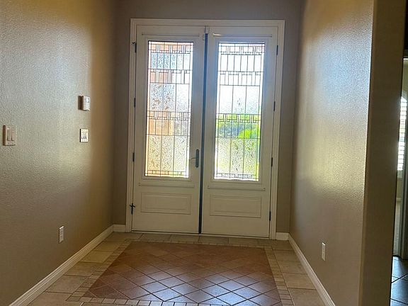 3rd image of 430 W Vista Del Lago Ave