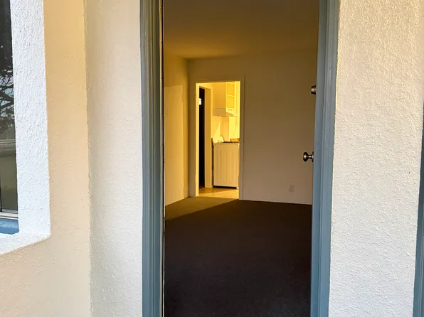 31 Lewis Ave #31, South San Francisco, CA 94080