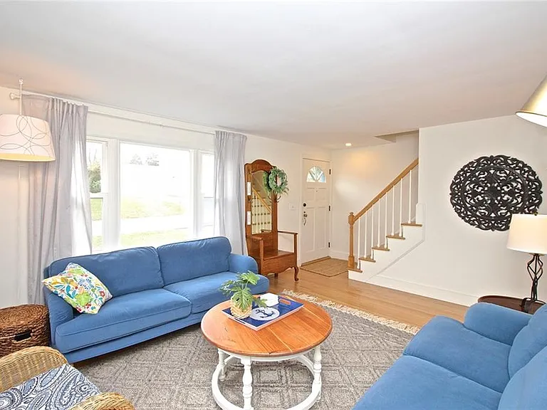 139 Coggeshall Ave — Photo 6