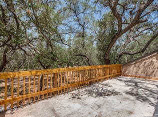 1 Tinsley Ln, Uvalde, TX 78801