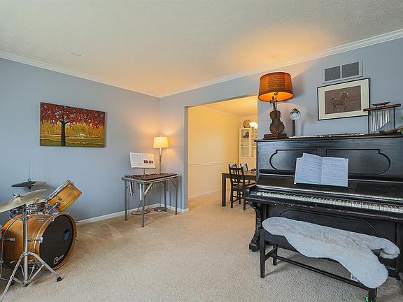 5th image of 1573 Garfield Park Blvd