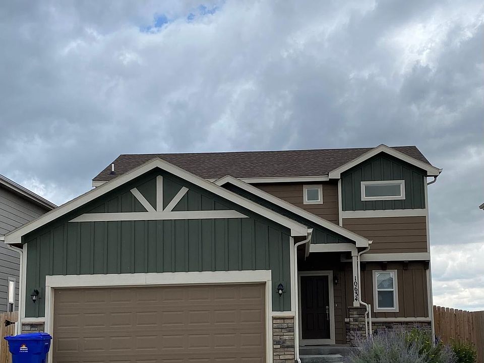 Front view of house.