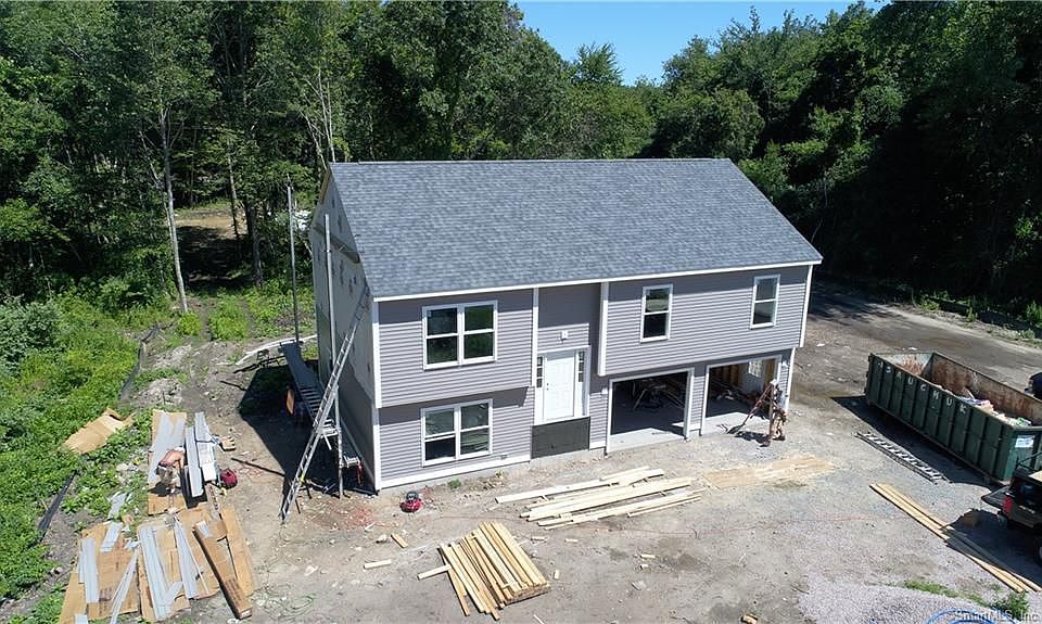1st image of 68 Pawcatuck Ave