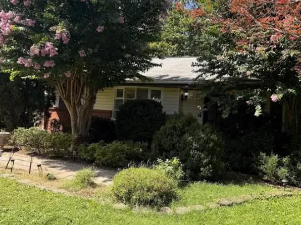 20579 Airmont Rd, Bluemont, VA 20135