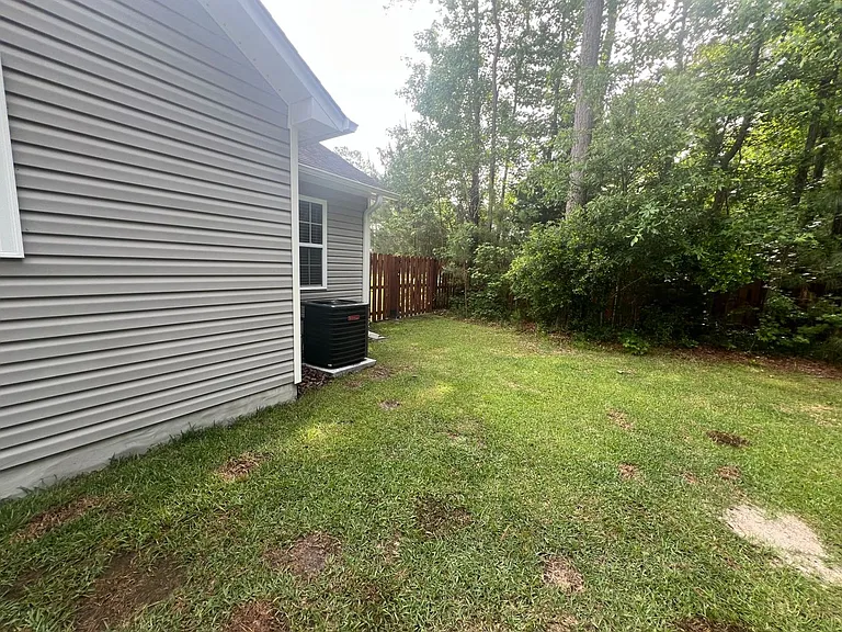 864 Old Folkstone Rd — Photo 32