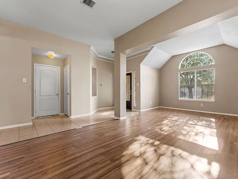 30218 Deleon Fields Dr — Photo 7