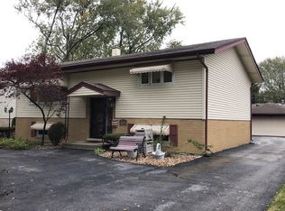 11951 S Kedvale Ave, Alsip, IL 60803