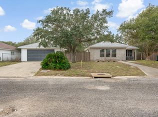 667 Lisa Ann Dr, Aransas Pass, TX 78336