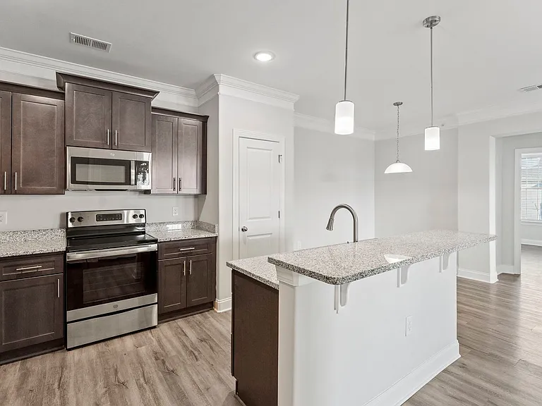 Functional kitchen layouts in all floorplan varieties