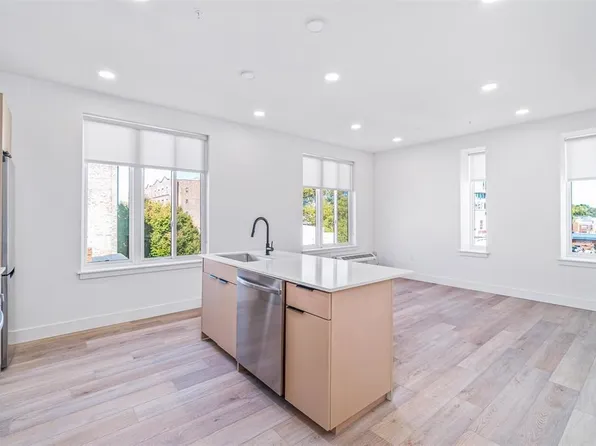 293 Fairmount Avenue image 8 of 12