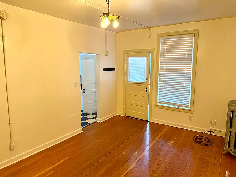 New York Apartments — Photo 16