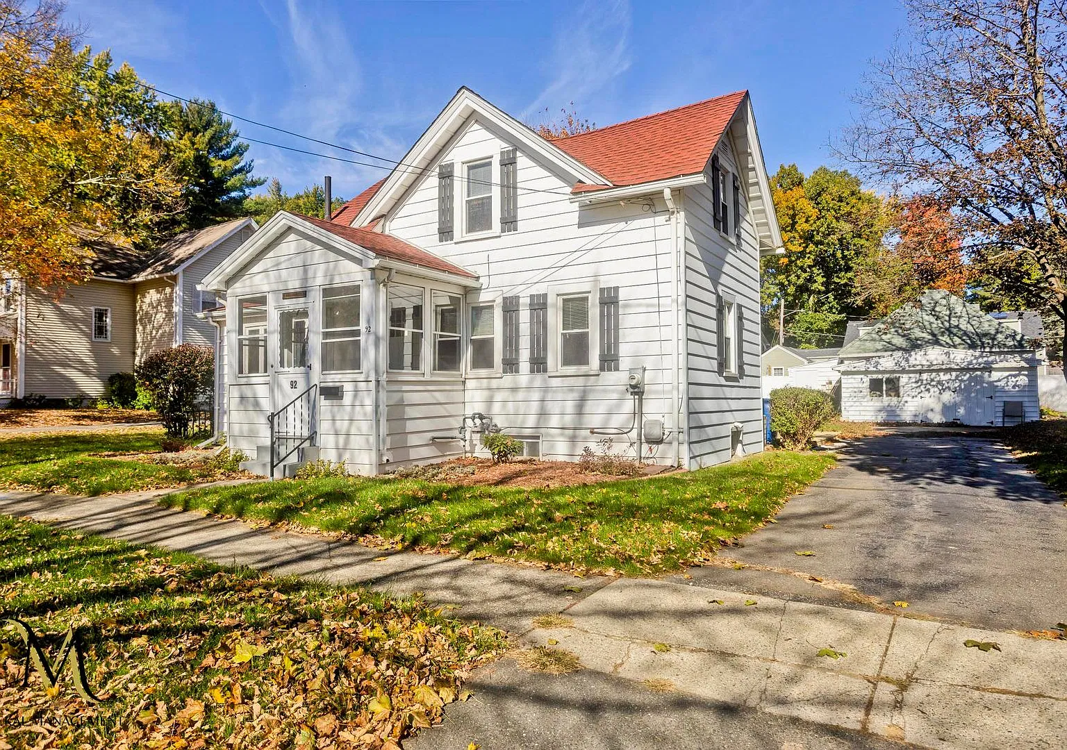 Single Family Home in West Springfield! — Photo 2