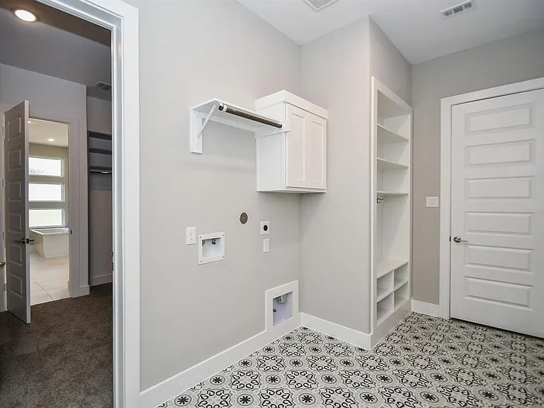10334 Fountain Shore Dr — Photo 21