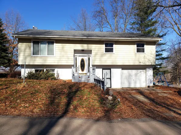 270 E Autumn Ln, Coldwater, MI 49036