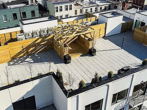 4th image of 1000 Lorimer St #506