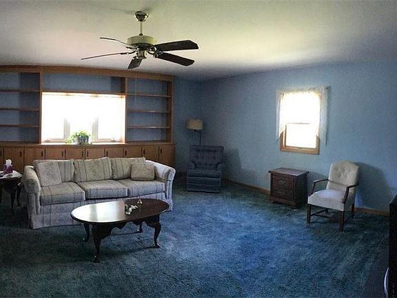 2nd image of 1672 Eddy Dr